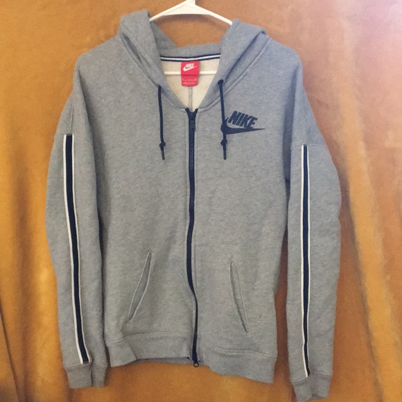 Nike Tops - Nike zip-up hoodie